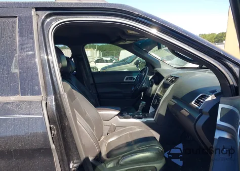 2013 Ford Explorer Sport z USA, uszkodzony, nr VIN 1FM5K8GT8DGC66986